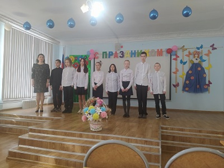Праздничный концерт к дню 8 МАРТА.