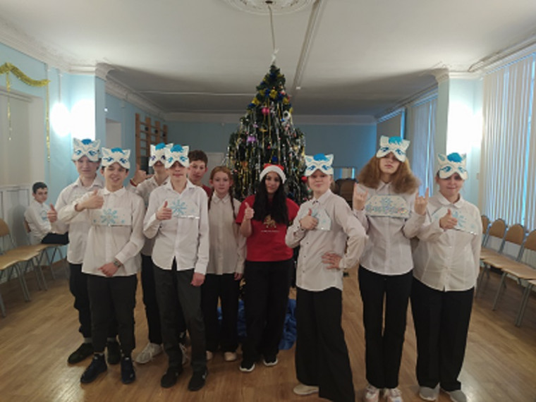 Новогодняя  тусовка для 5-7-х классов ..