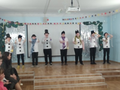 Новогодняя  тусовка для 5-7-х классов ..